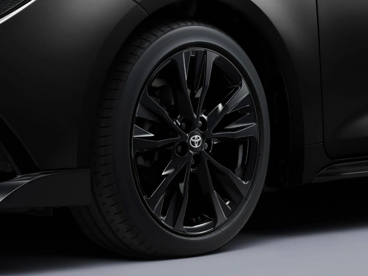 H Toyota ετοίμασε επετειακή έκδοση για τα 60 χρόνια της Corolla 
